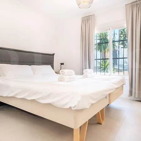 Villa Relaxing With Pool, Garden & Parking Rems