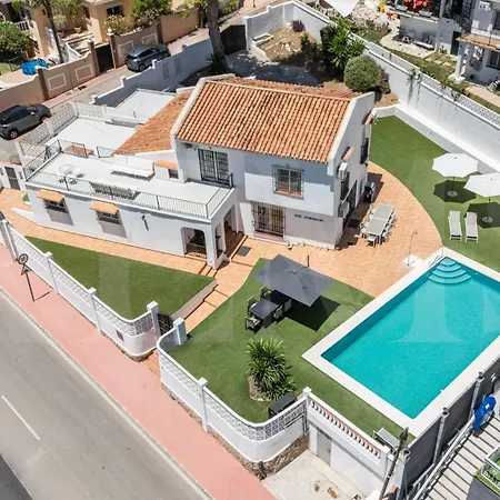 Relaxing With Pool, Garden & Parking Rems * Fuengirola