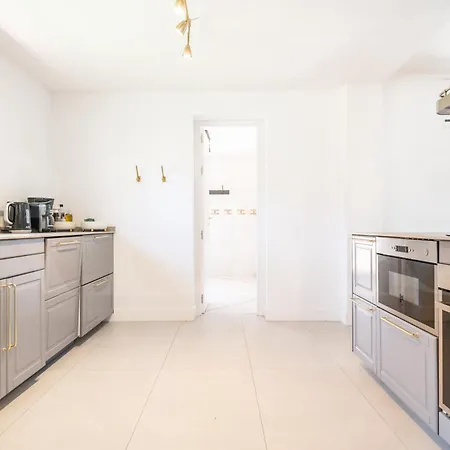 Relaxing With Pool, Garden & Parking Rems Villa Fuengirola