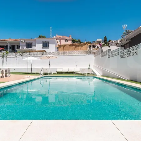 Relaxing With Pool, Garden & Parking Rems