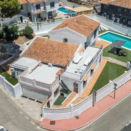 Relaxing With Pool, Garden & Parking Rems Fuengirola